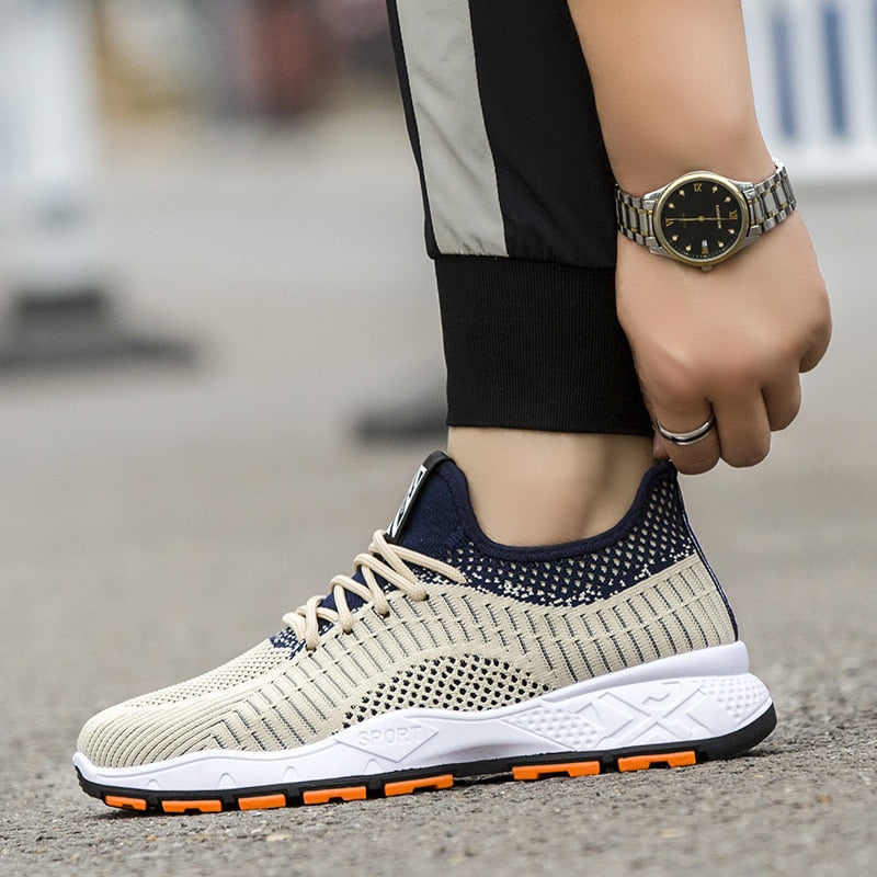 Men Light Breathable Casual Sports Sneakers